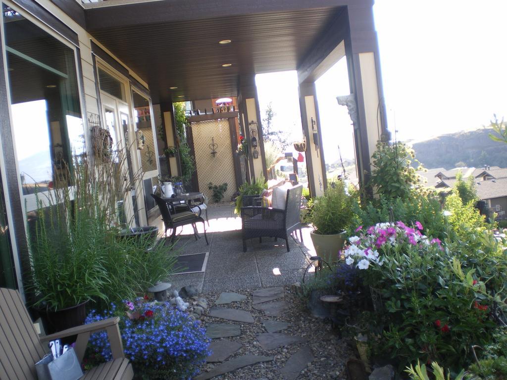 Turtle Mountain Inn Vernon Exterior foto